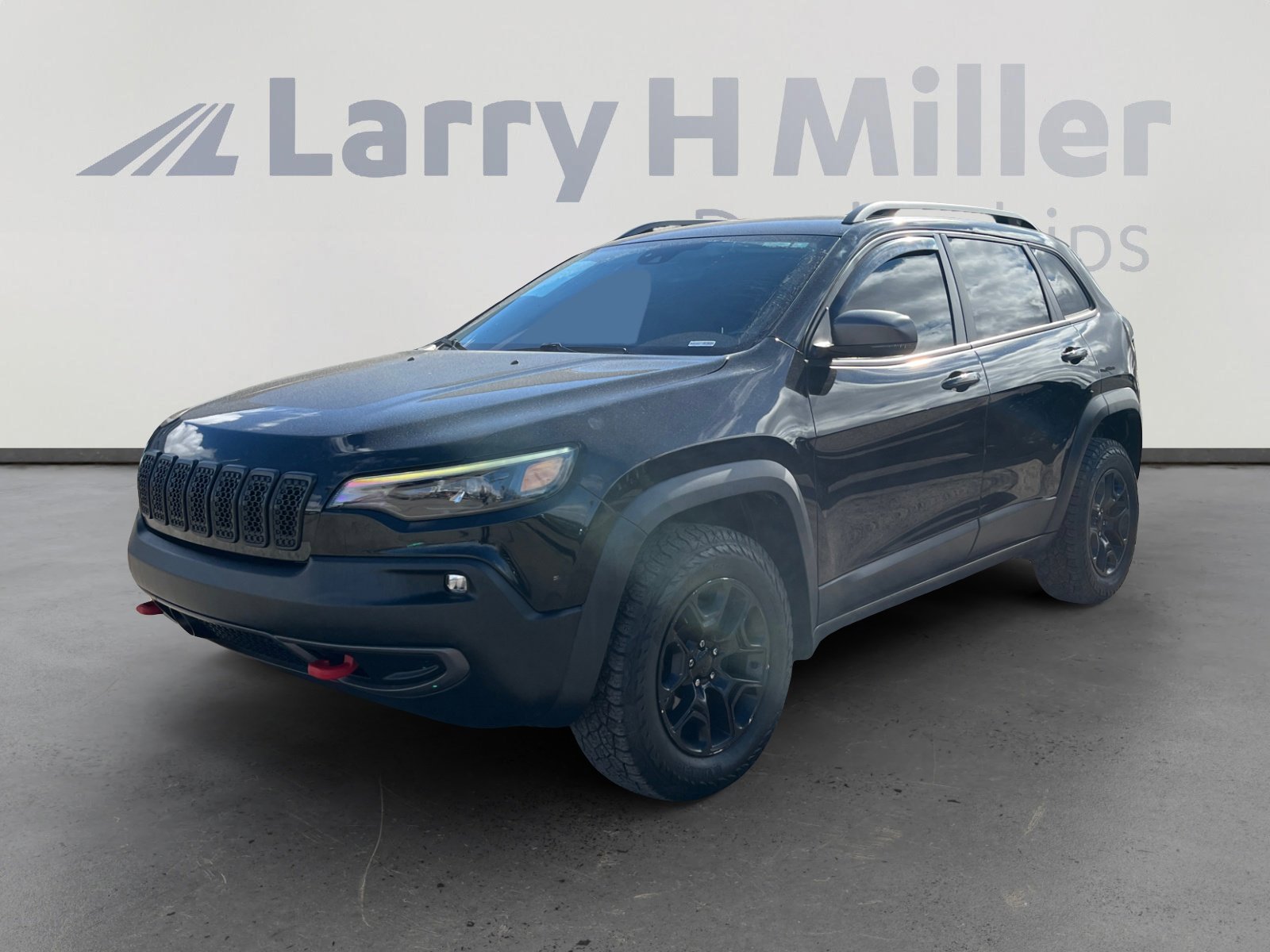 Used 2021 Jeep Cherokee Trailhawk image 1