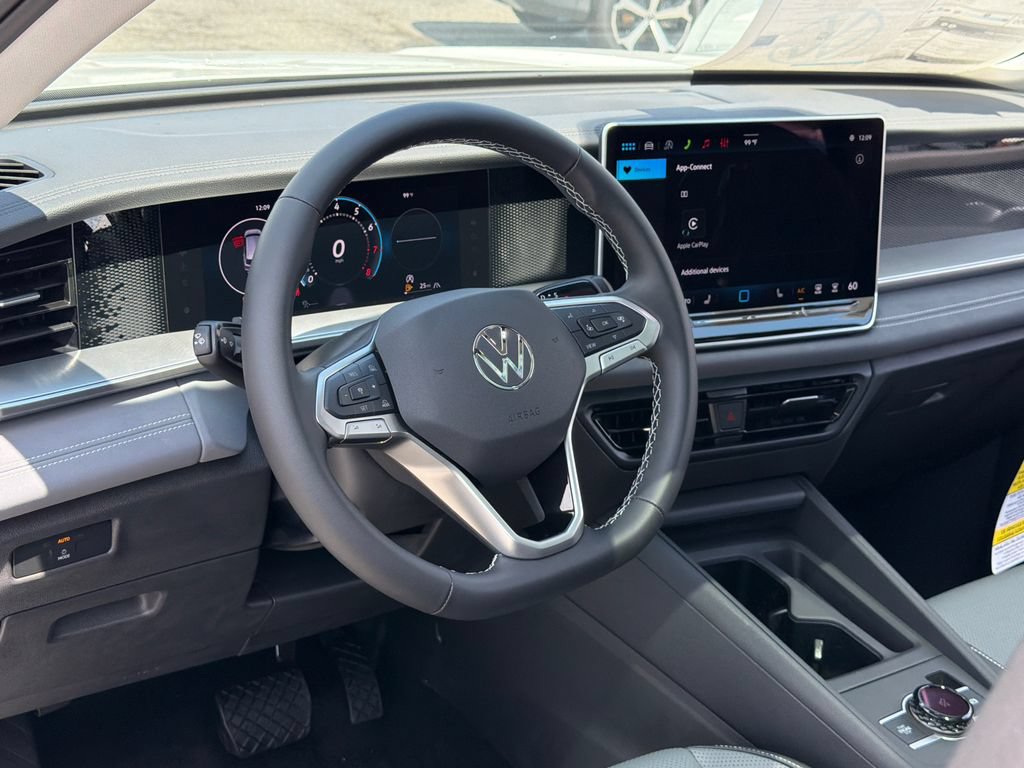 New 2026 Volkswagen Tiguan SE AWD/4WD image 19