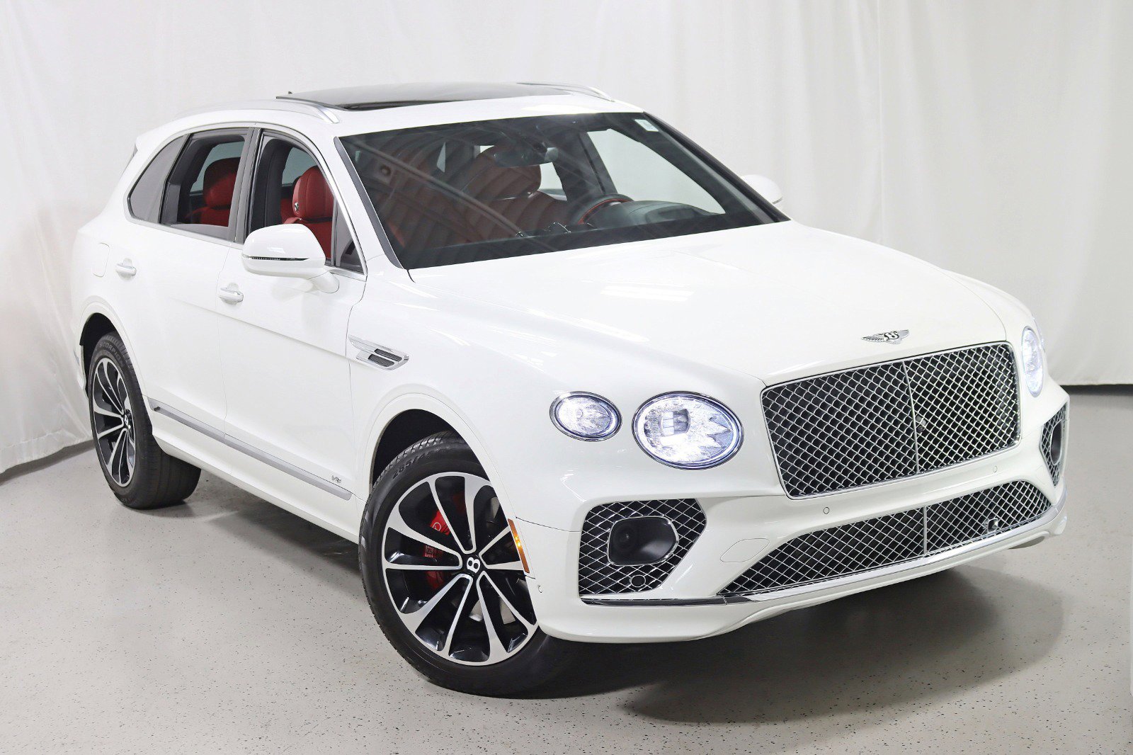 Used 2022 Bentley Bentayga image 6