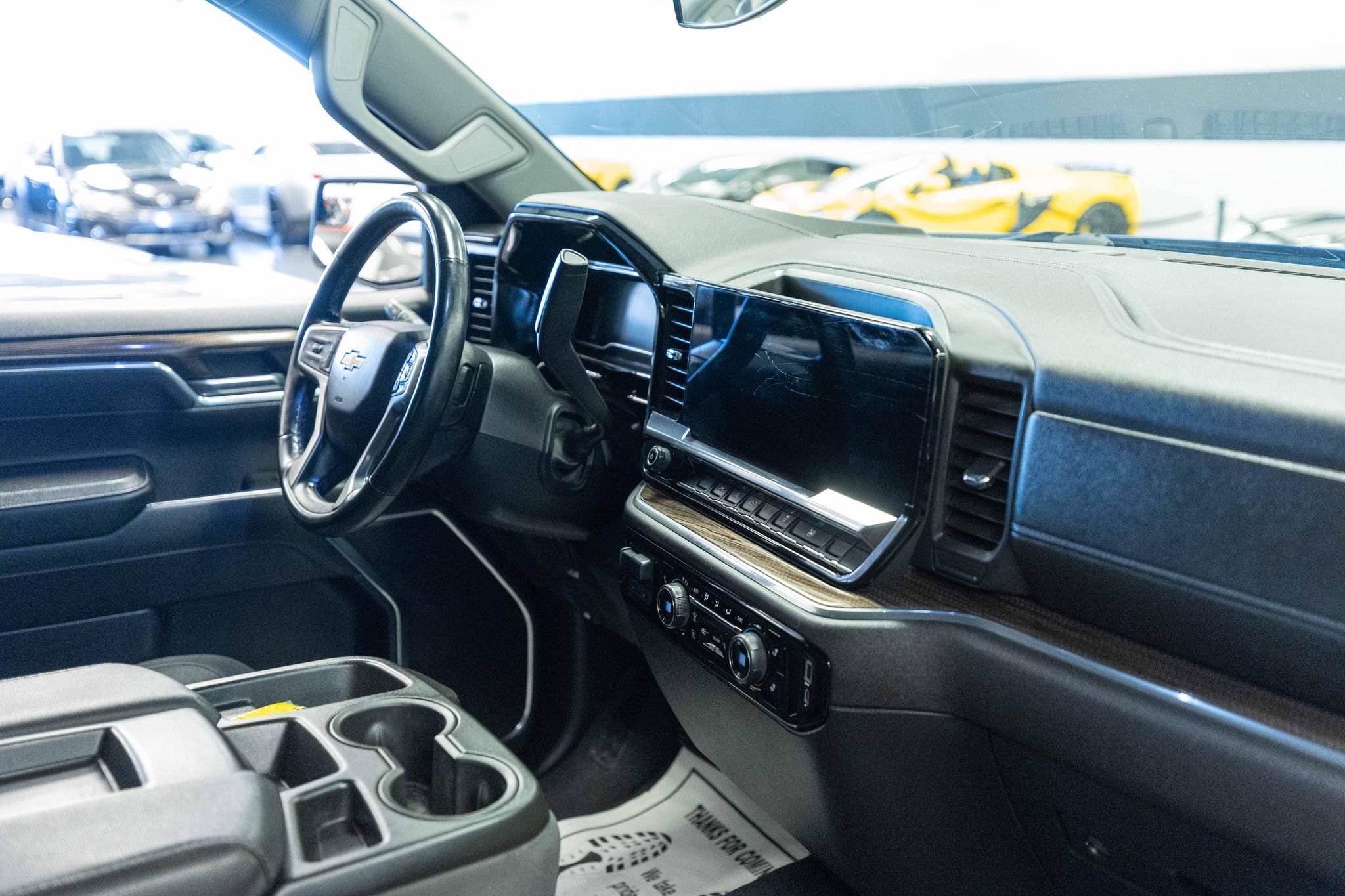 Used 2024 Chevrolet Silverado 1500 LT RWD image 13