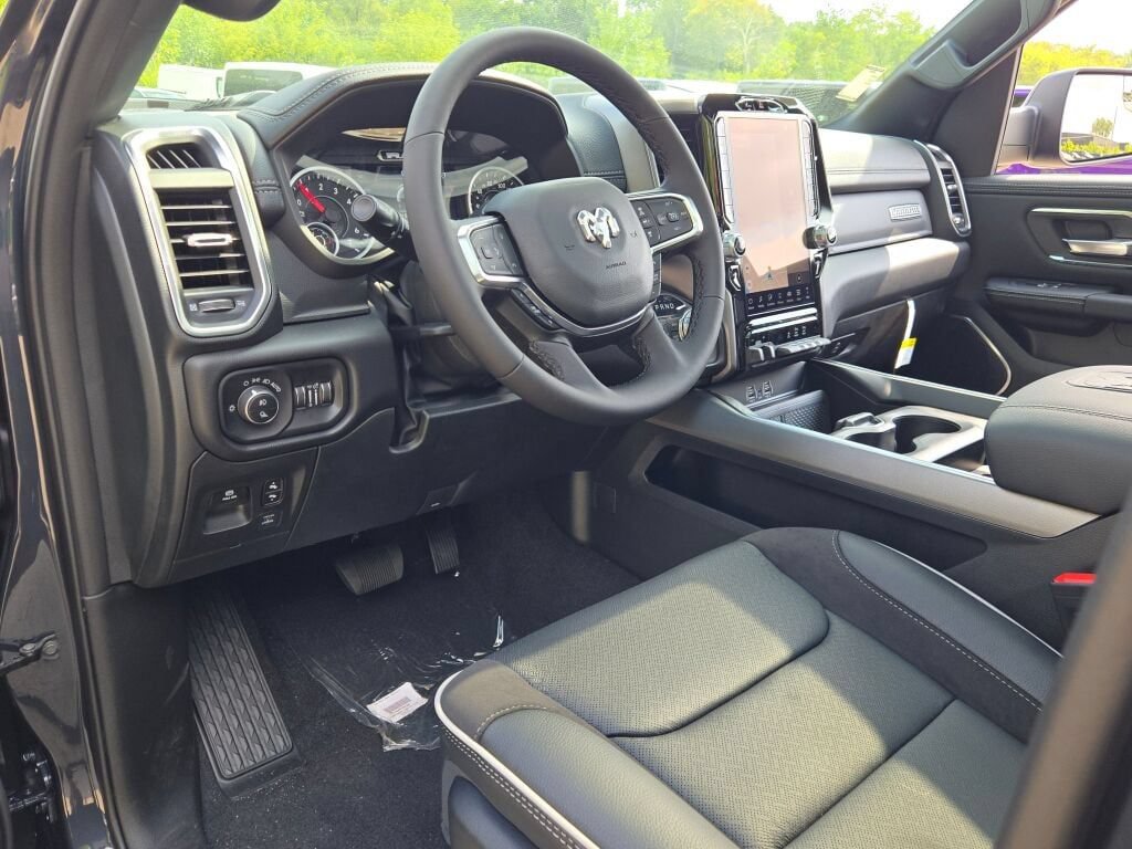 New 2027 RAM 1500 Laramie w/ Night Edition AWD/4WD image 22