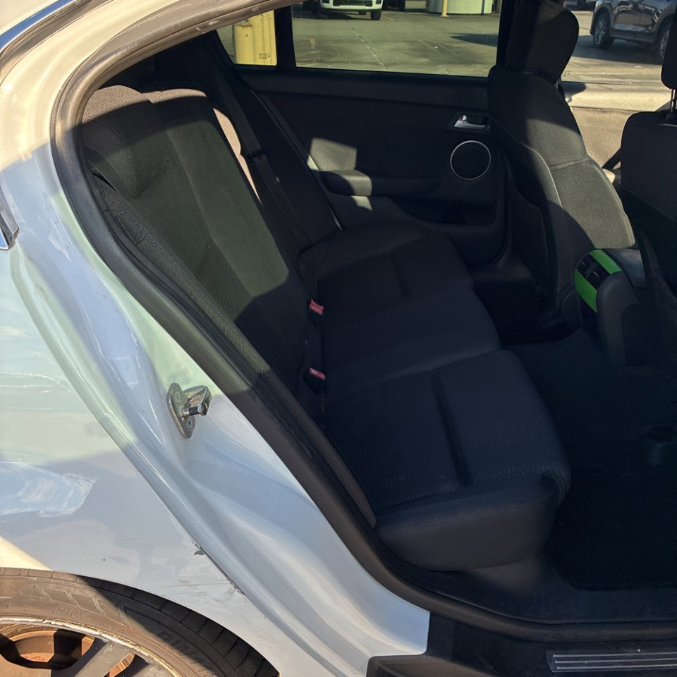 Used 2009 Pontiac G8 w/ Comfort And Sound Package image 19