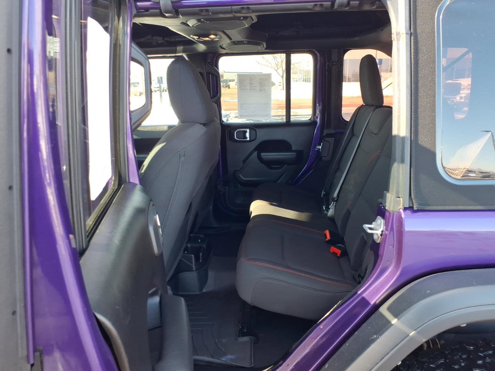 Used 2023 Jeep Wrangler Unlimited Rubicon w/ LED Lighting Group image 27