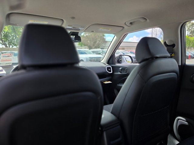 New 2026 Hyundai Venue SEL FWD image 15