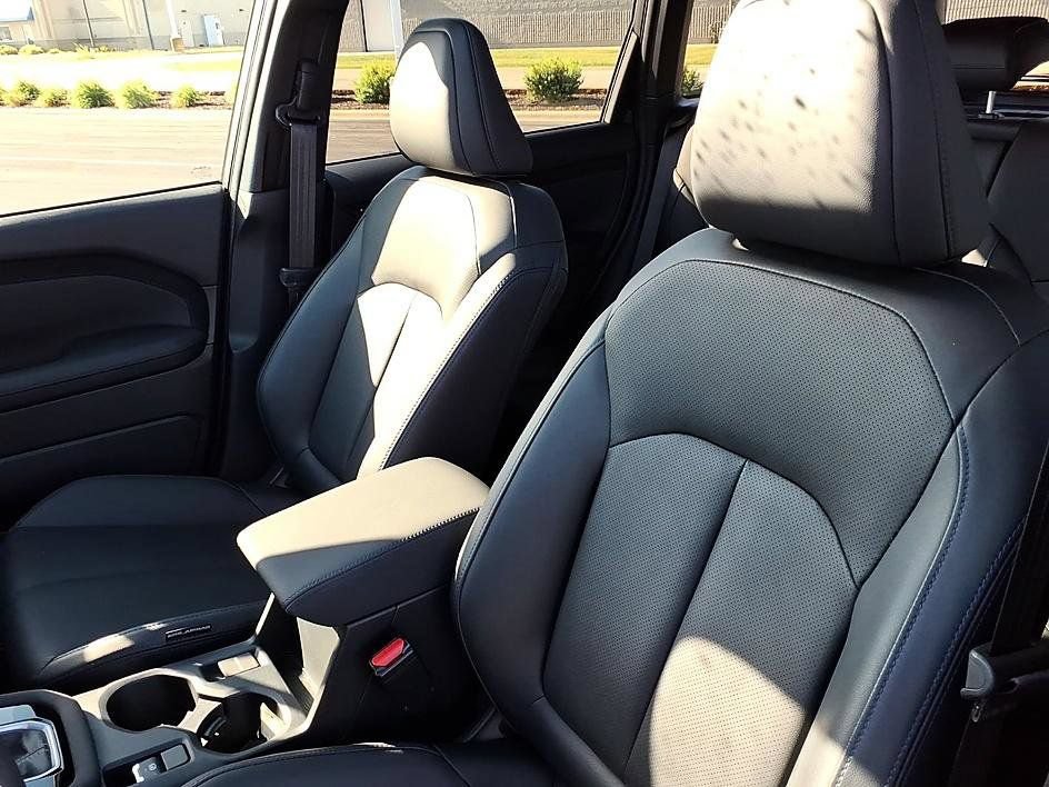 Used 2025 Subaru Forester Limited w/ Popular Package AWD/4WD image 16