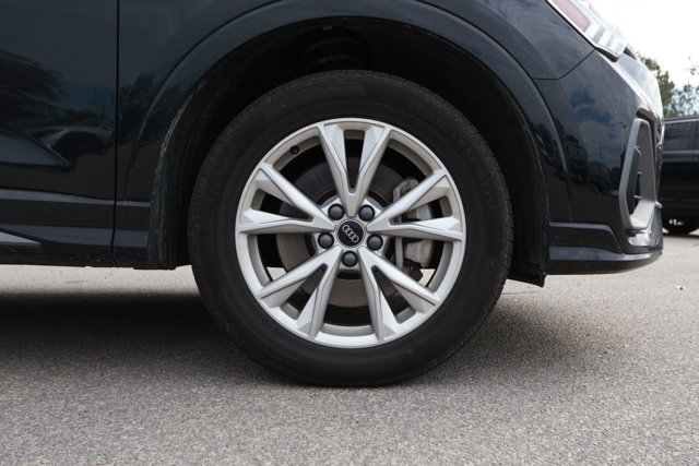 Used 2024 Audi Q3 2.0T Premium image 5