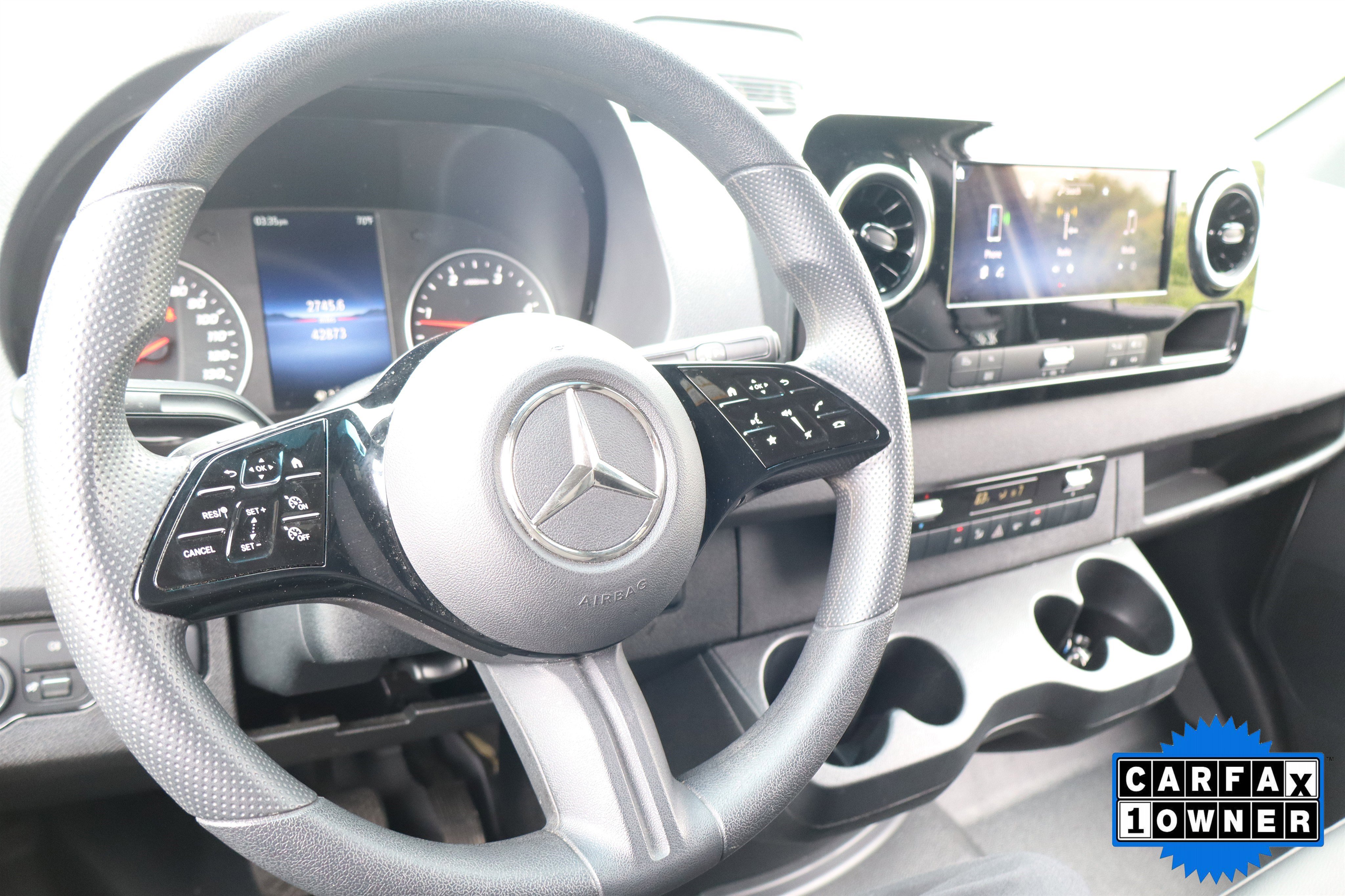 Used 2025 Mercedes-Benz Sprinter 2500 image 25