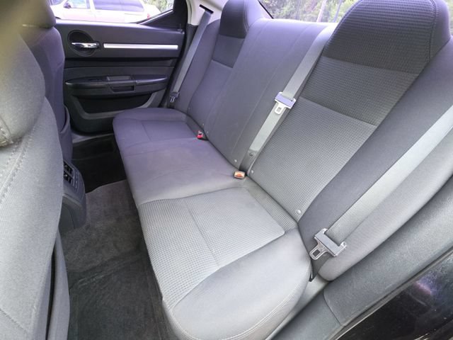 Used 2010 Dodge Charger SE RWD image 20