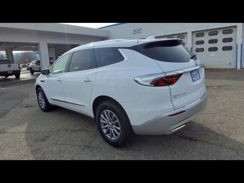 Certified 2024 Buick Enclave Essence image 6