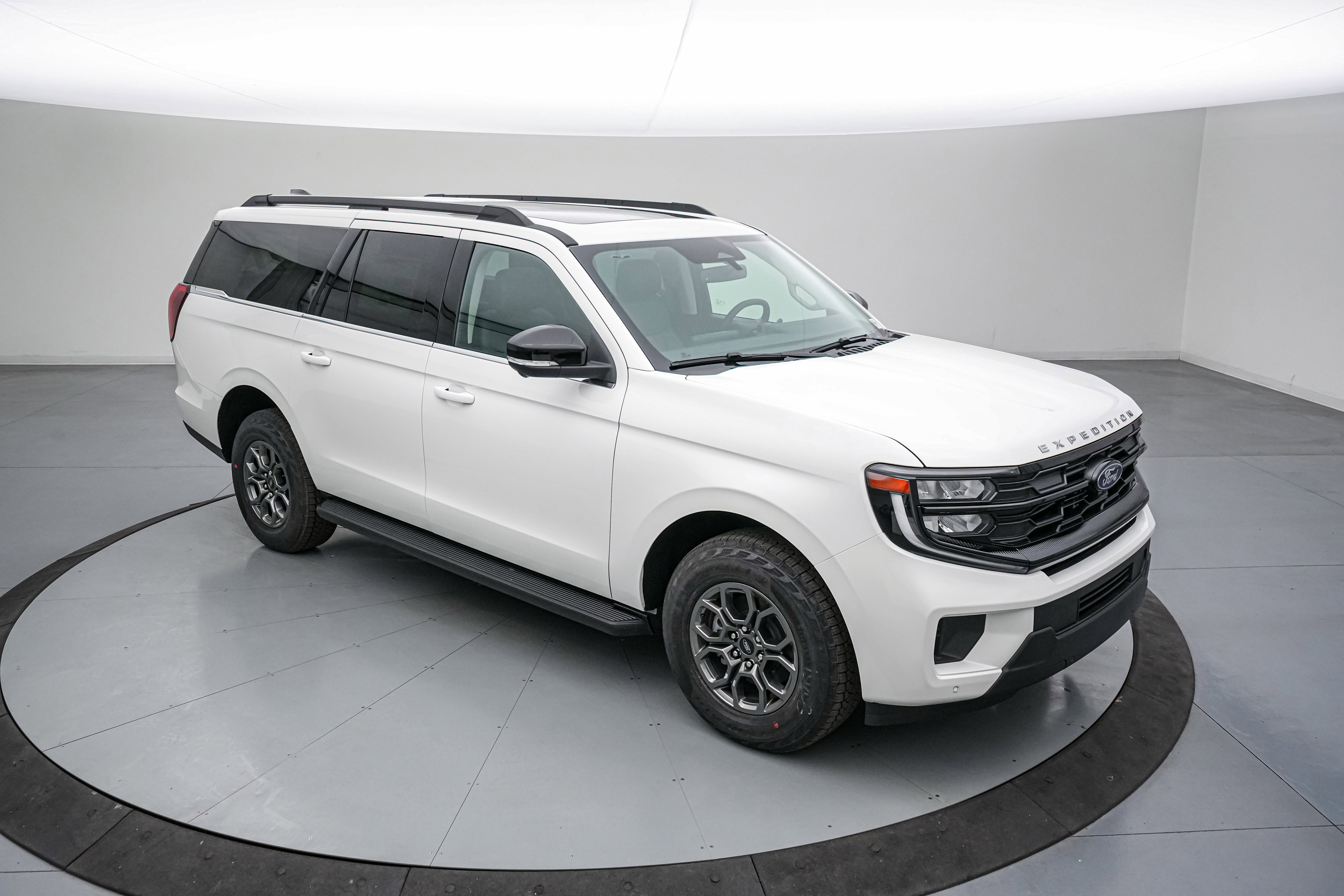 New 2026 Ford Expedition Max Active image 2