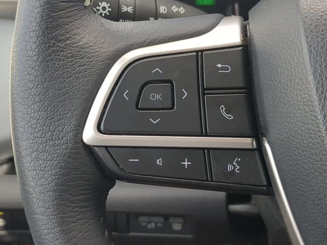 Certified 2025 Toyota Sienna XLE image 25