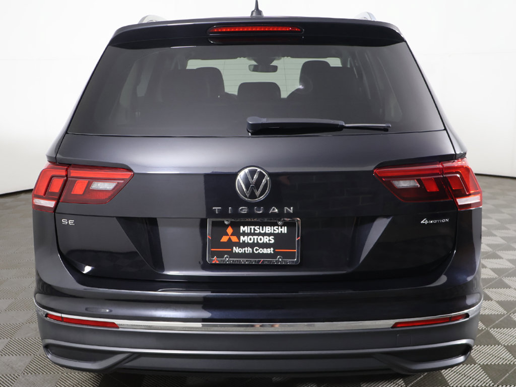 Used 2023 Volkswagen Tiguan SE AWD/4WD image 11