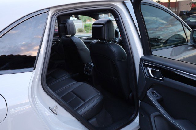 Used 2023 Porsche Macan S image 52