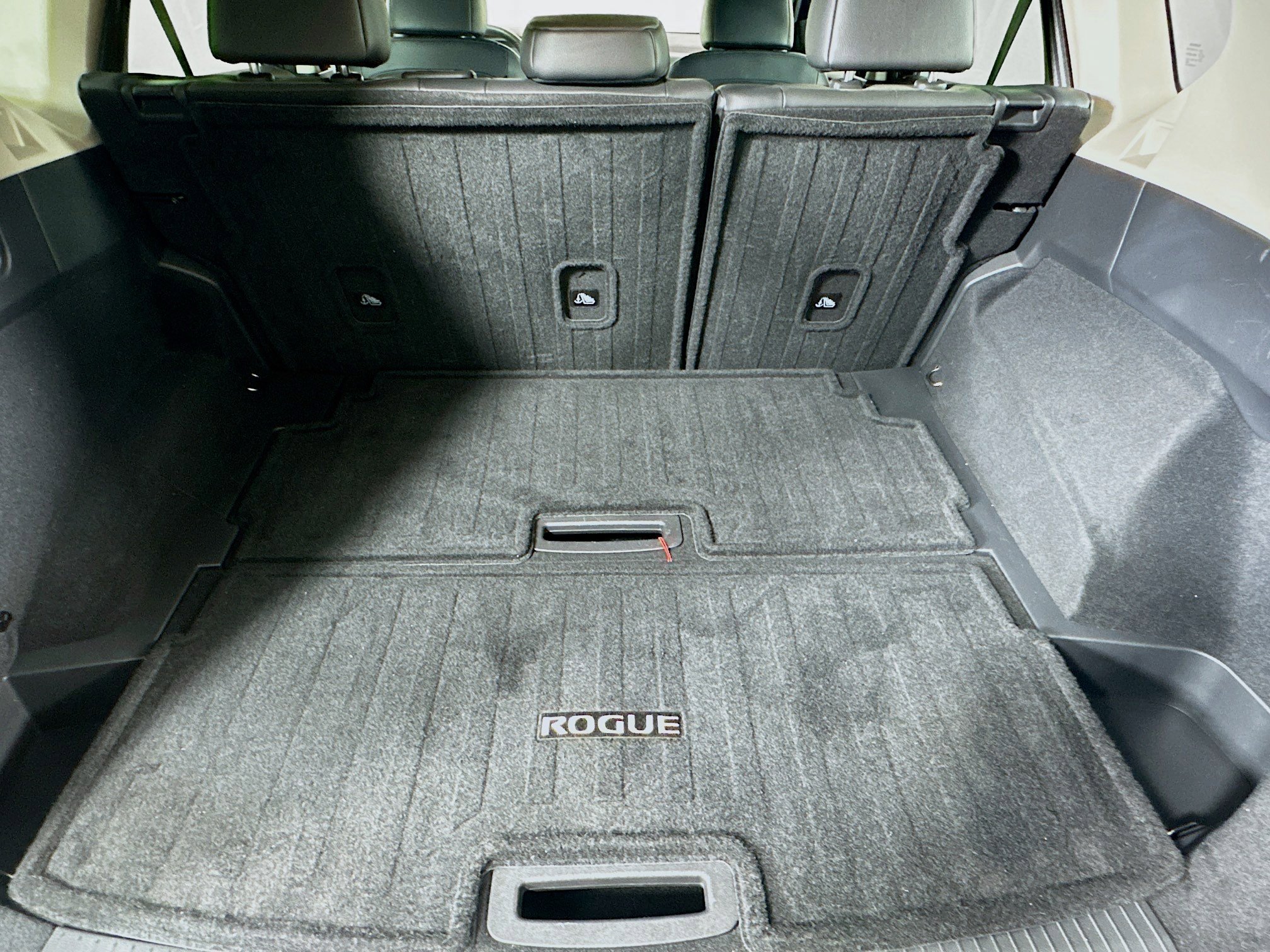 Used 2023 Nissan Rogue SL w/ SL Premium Package image 29