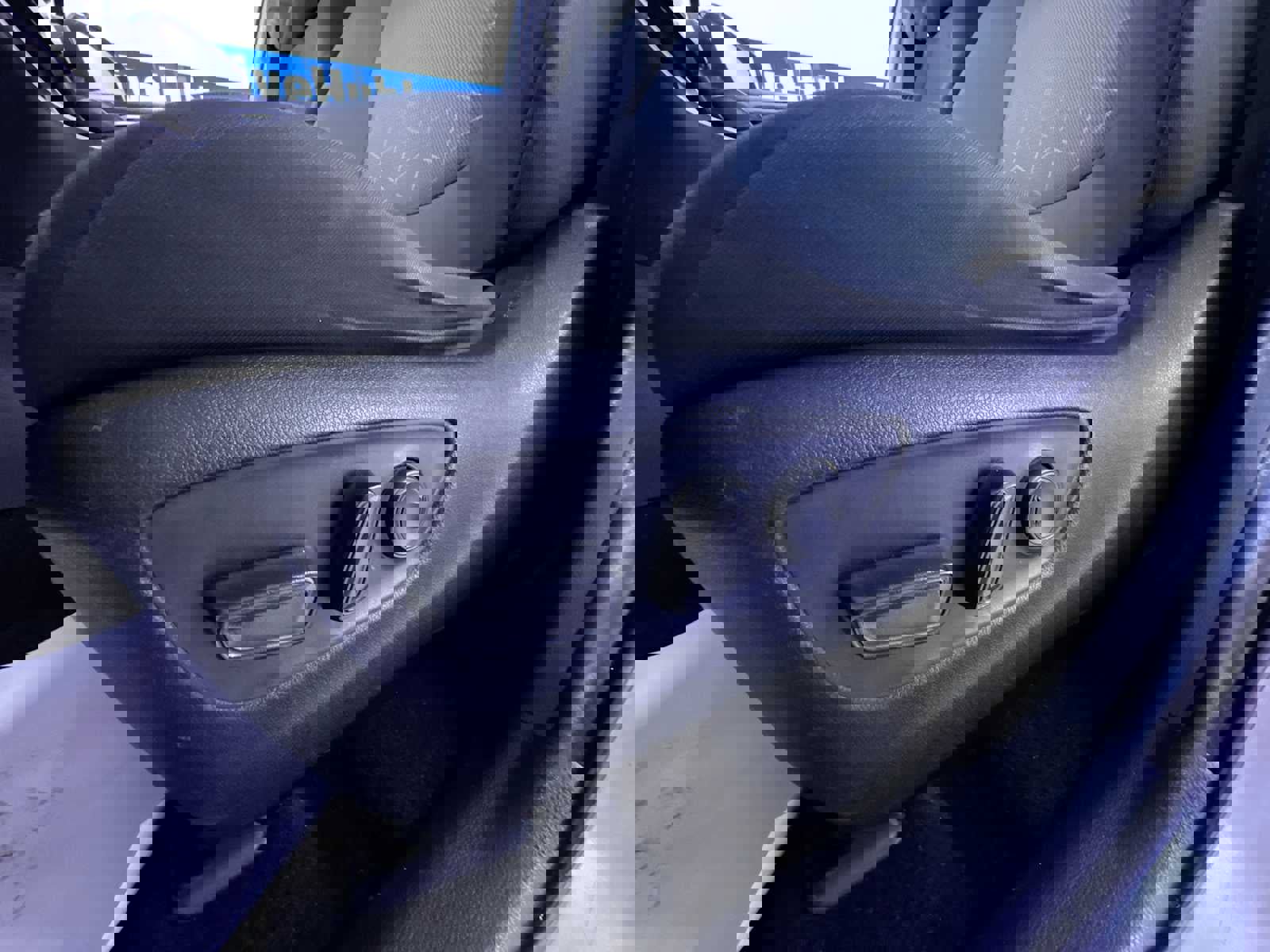 Used 2021 Toyota RAV4 XLE image 13