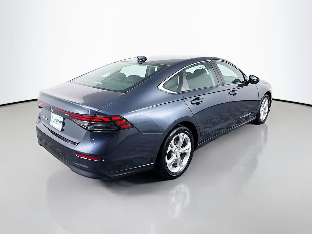 Certified 2023 Honda Accord LX image 7