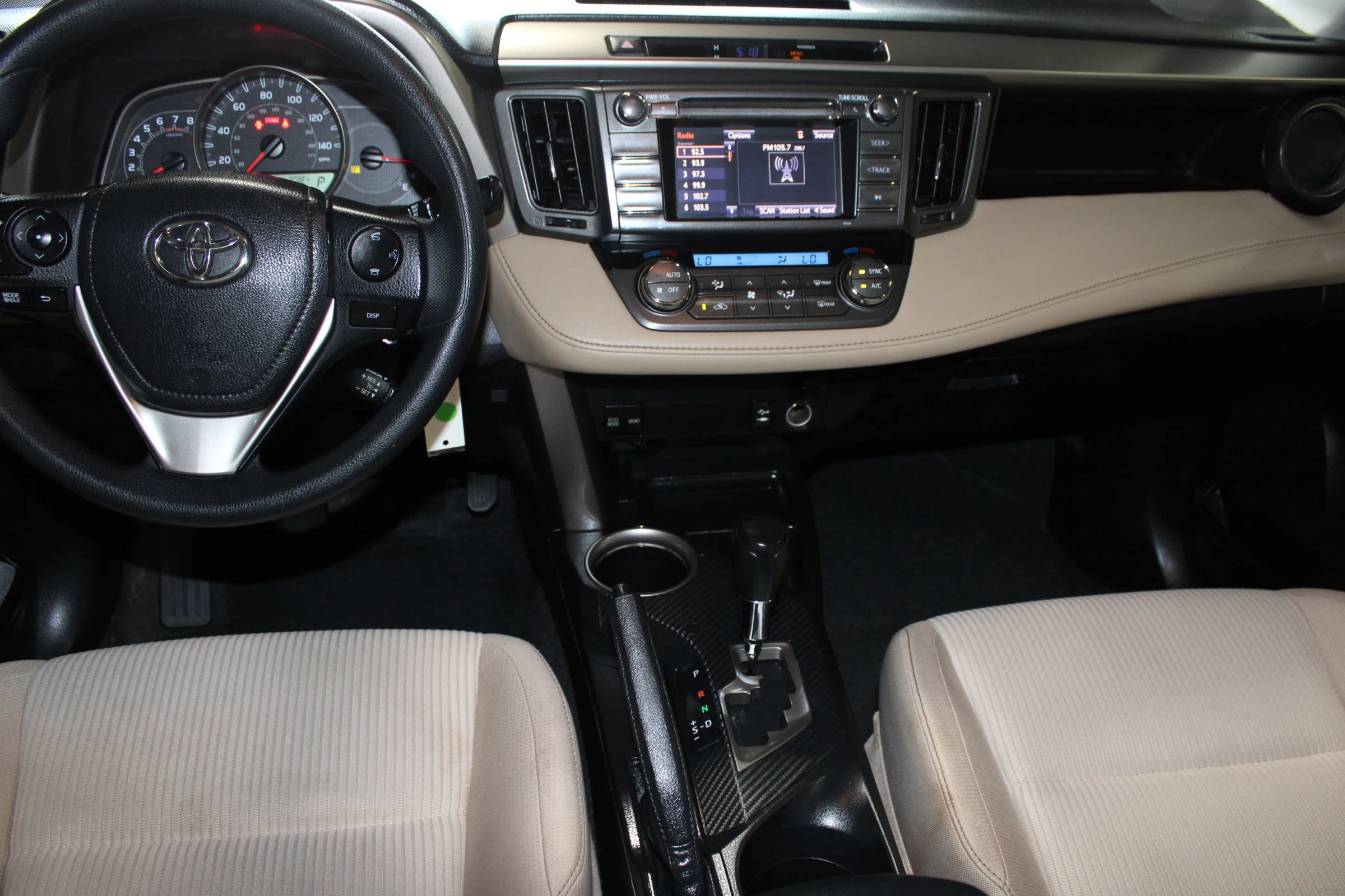 Used 2015 Toyota RAV4 XLE FWD image 13