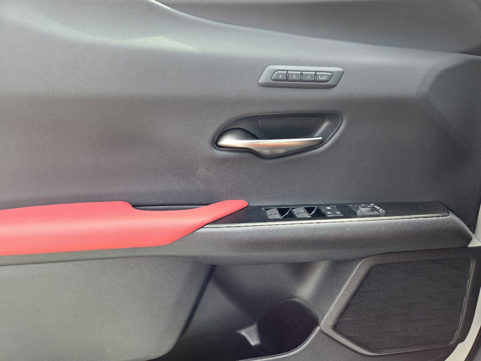 New 2024 Lexus RX 350 F Sport w/ Convenience Package image 17