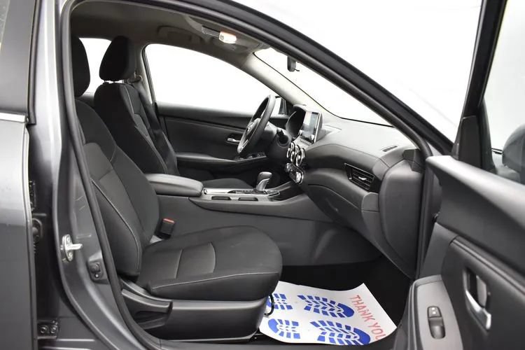 Used 2025 Nissan Sentra SV FWD image 16