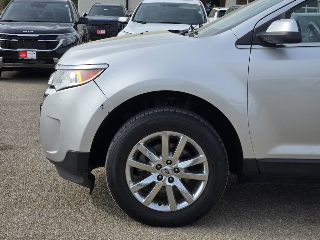 Used 2012 Ford Edge Limited FWD image 6