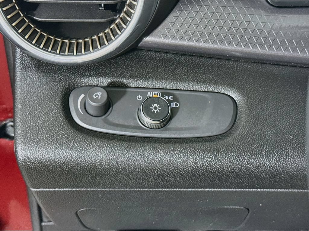 Used 2024 Chevrolet Trax ACTIV w/ Driver Confidence Package FWD image 18