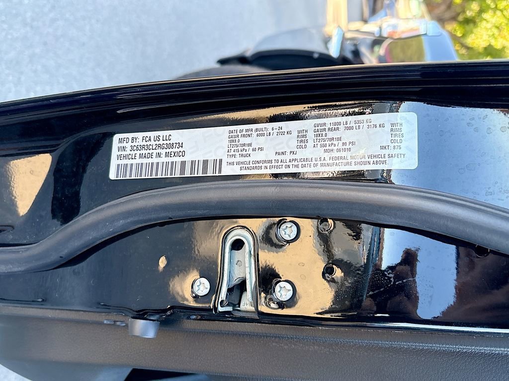 Used 2024 RAM 3500 Tradesman w/ Chrome Appearance Group image 29