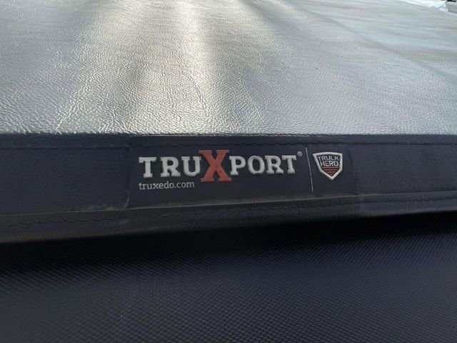 Certified 2024 GMC Sierra 2500 AT4 w/ AT4 Preferred Package image 12