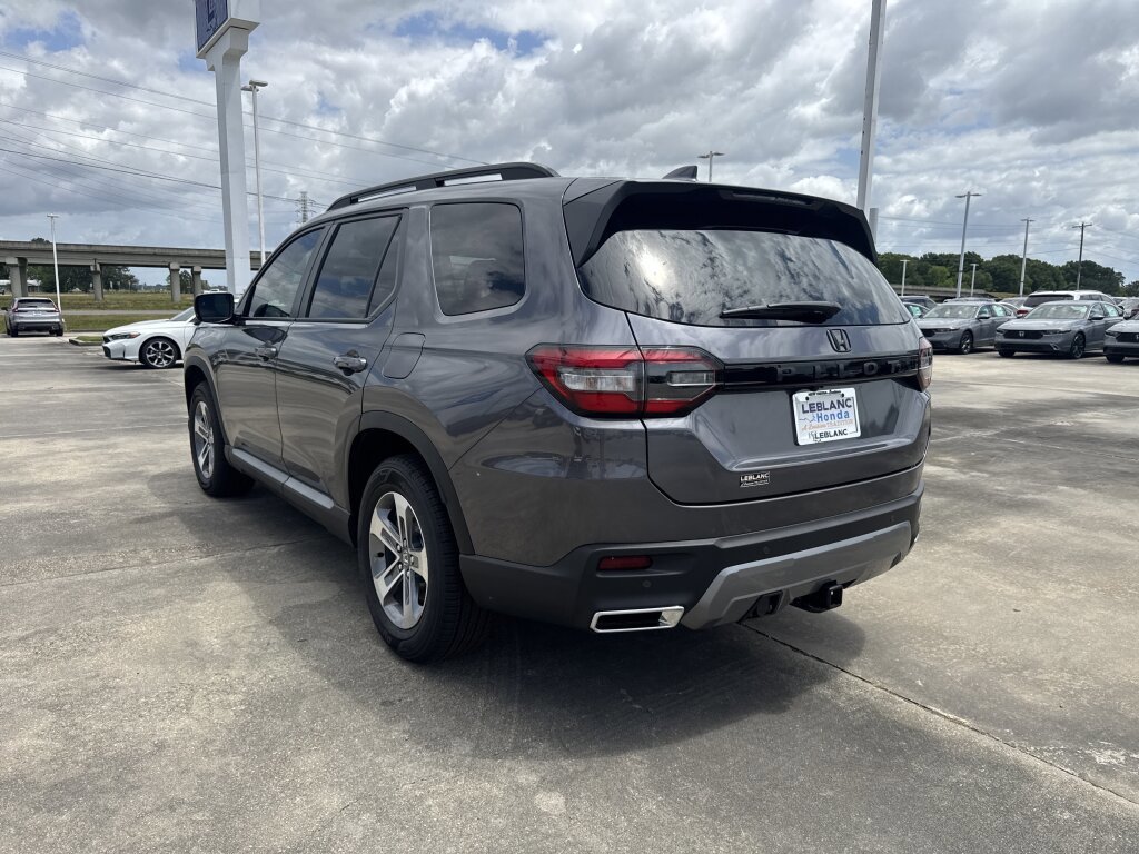 New 2026 Honda Pilot EX-L image 8