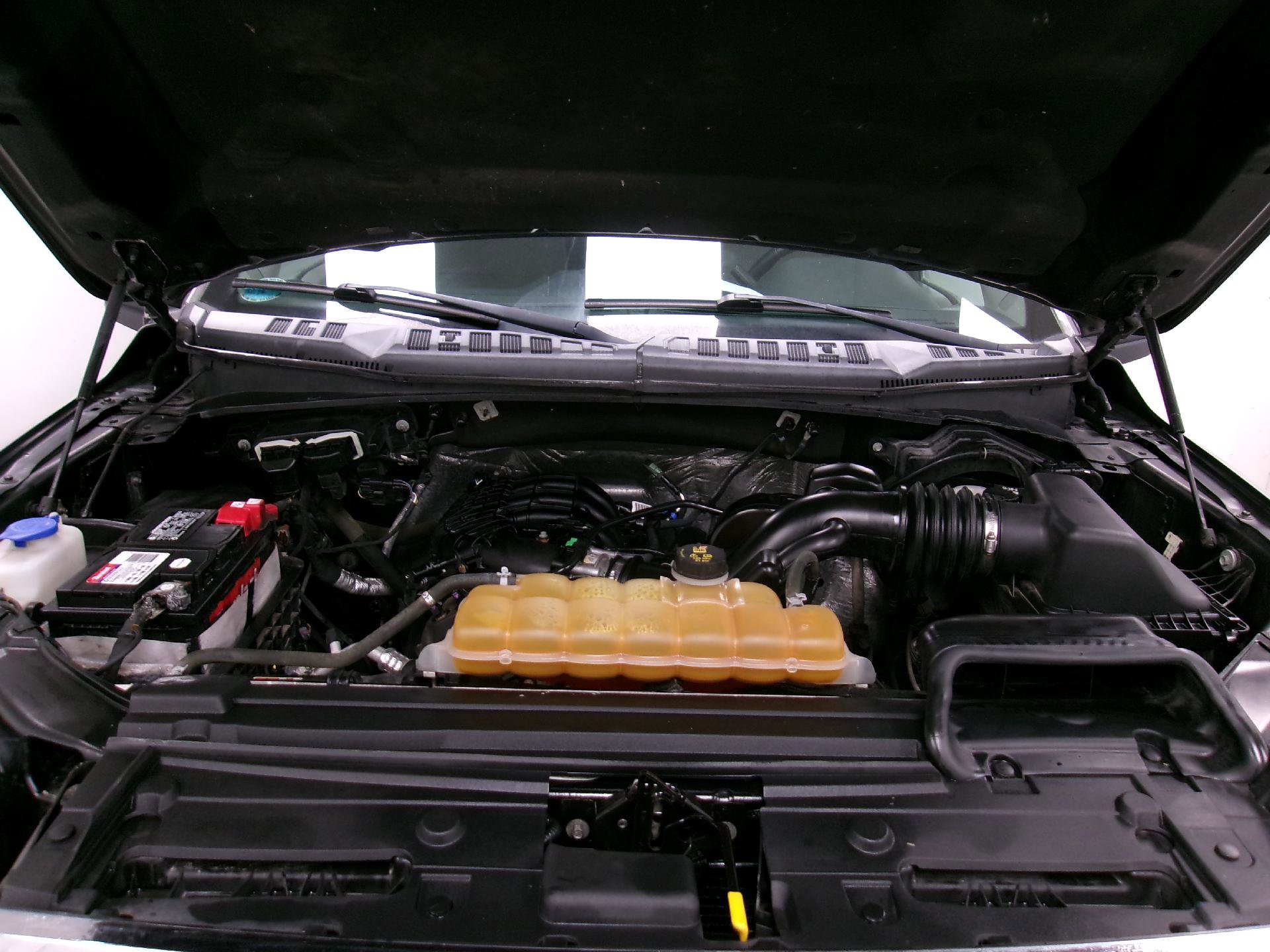 Used 2015 Ford F150 XLT w/ Equipment Group 302A Luxury image 17