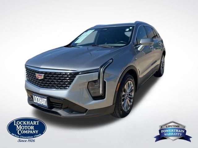 Used 2024 Cadillac XT4 Premium Luxury image 3