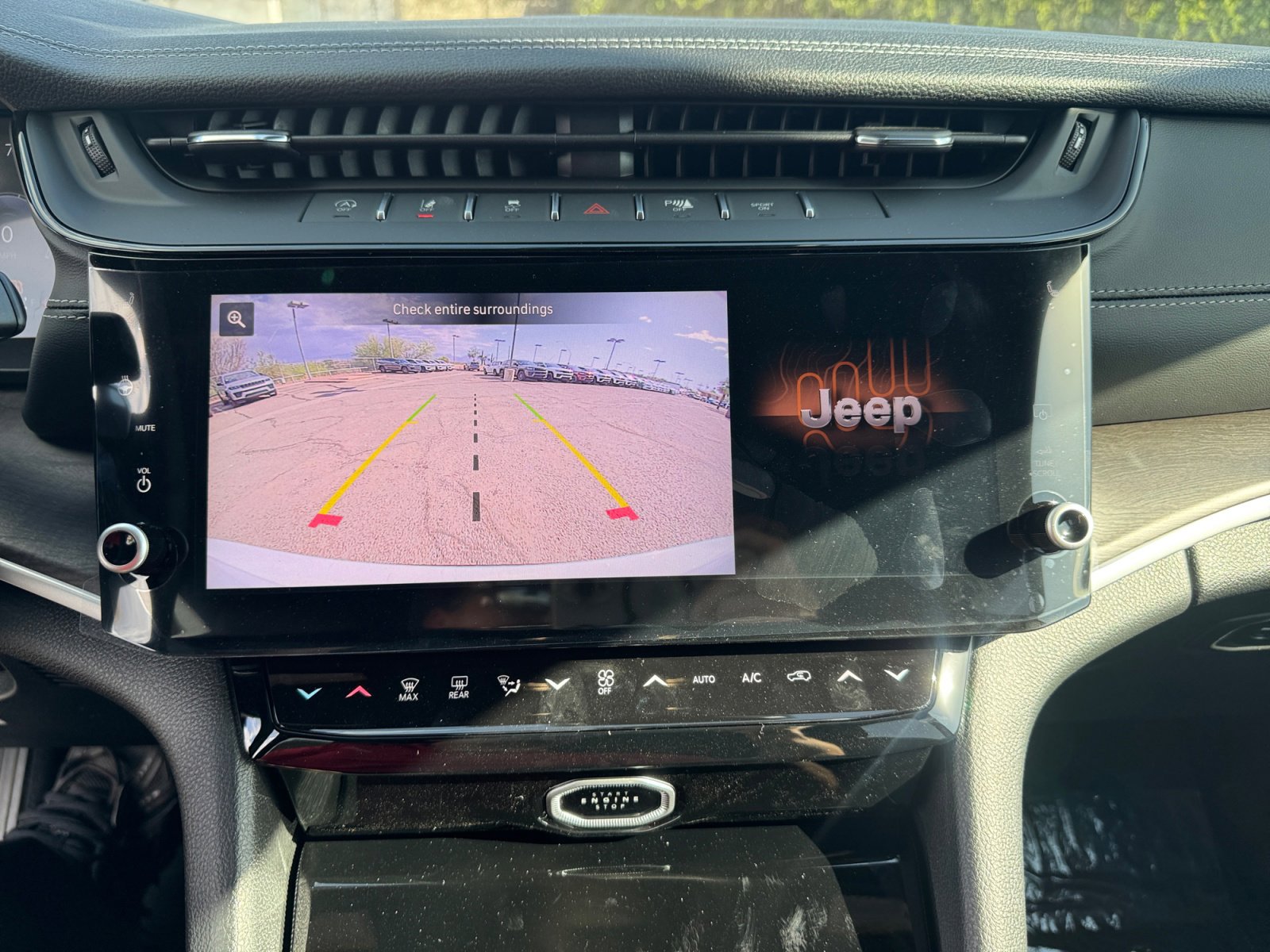 New 2026 Jeep Grand Cherokee L 2WD image 29