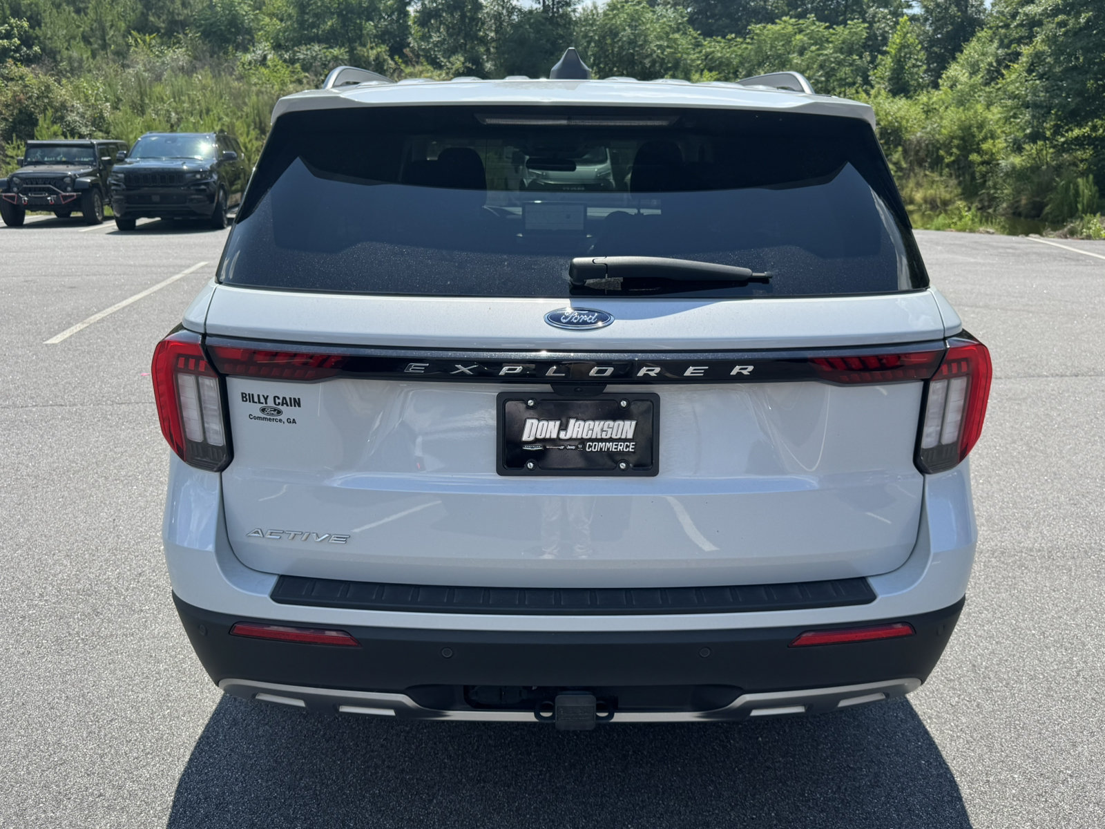 Used 2025 Ford Explorer Active w/ Active Comfort Package RWD image 6
