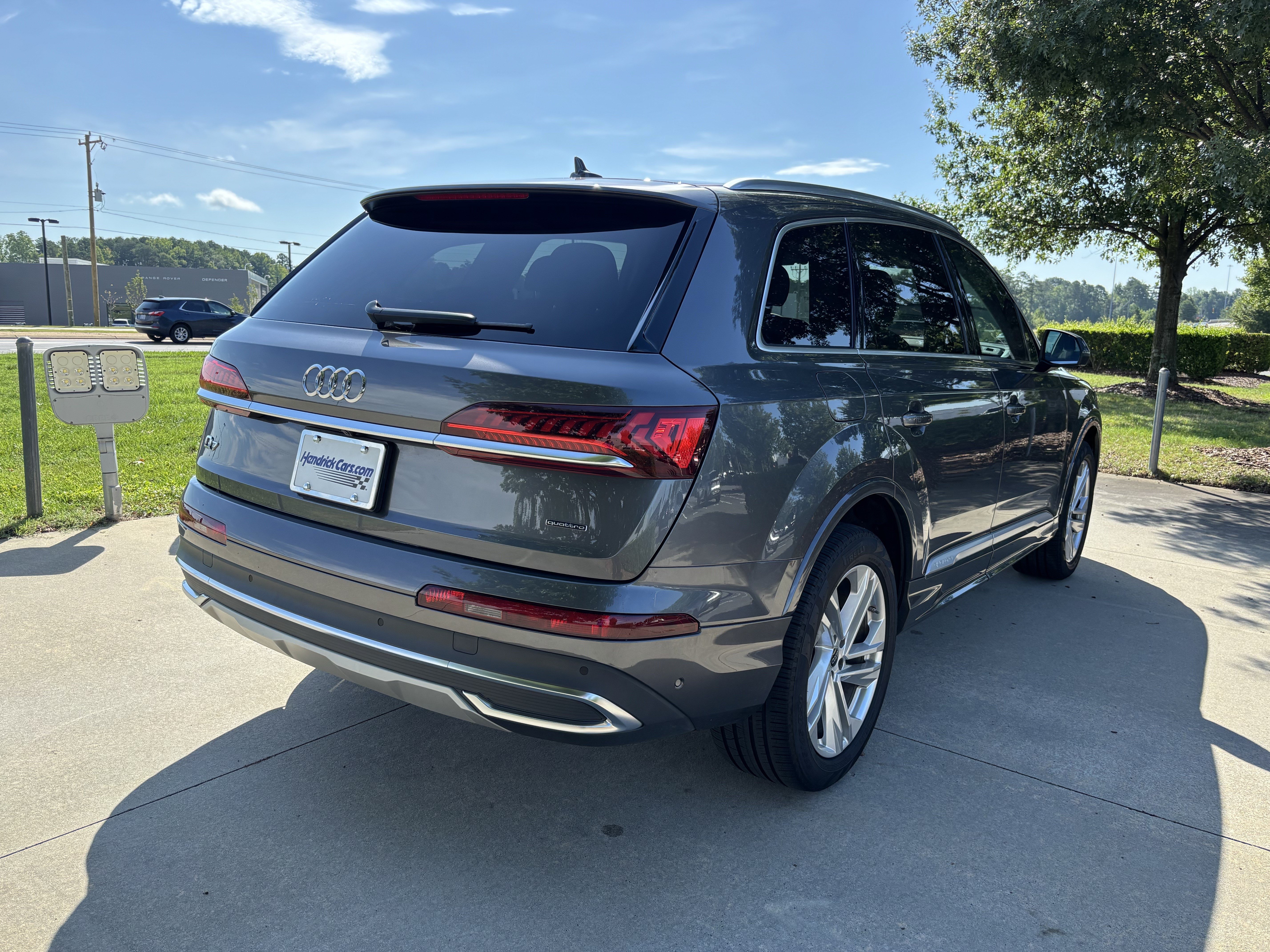 Used 2023 Audi Q7 2.0T Premium Plus w/ Premium Plus Package AWD/4WD image 10