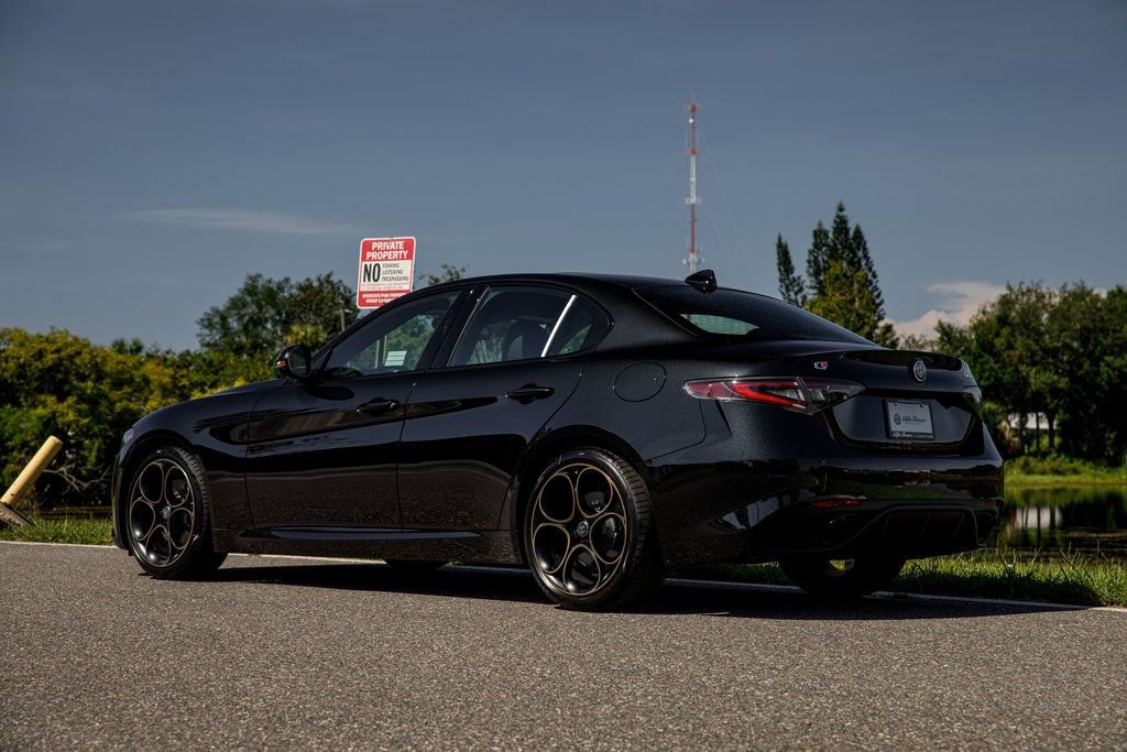 New 2025 Alfa Romeo Giulia w/ Driving Assist Package image 16