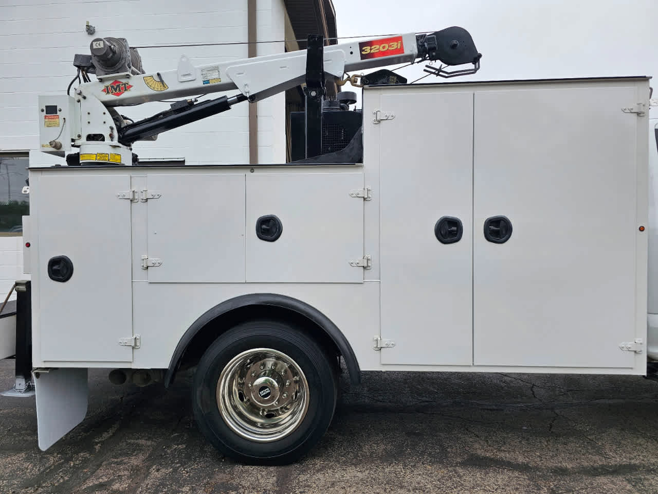 Used 2017 Ford F550 4x4 Regular Cab Super Duty image 13