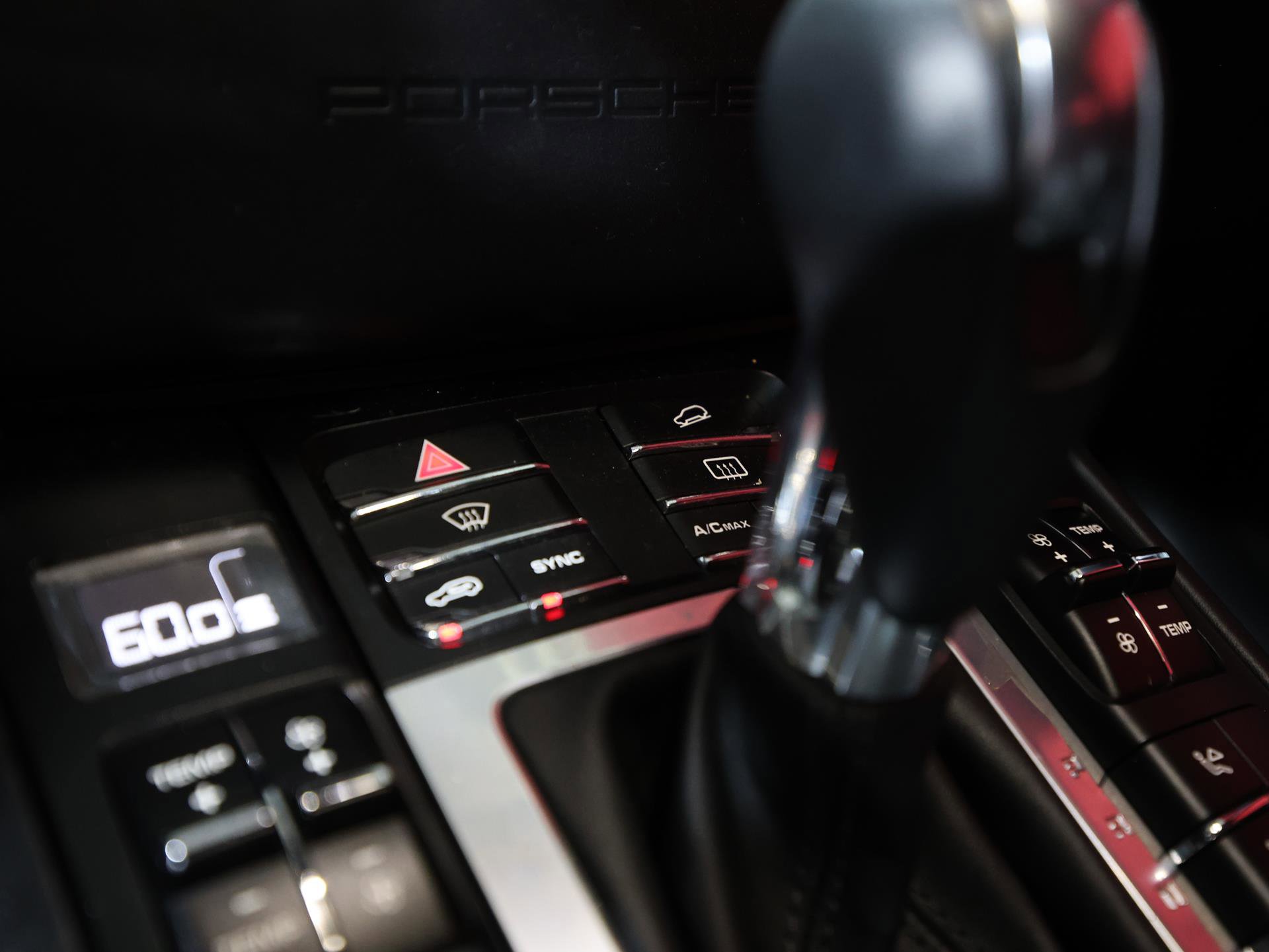 Used 2015 Porsche Macan Turbo AWD/4WD image 20