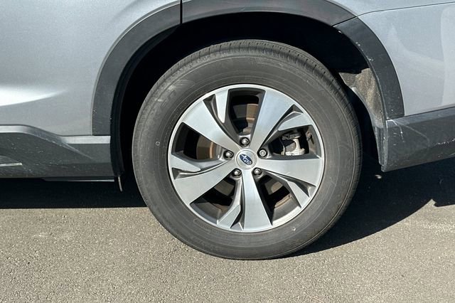 Used 2023 Subaru Ascent Premium w/ Convenience Package image 4