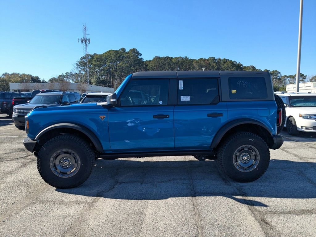 New 2025 Ford Bronco Badlands image 7