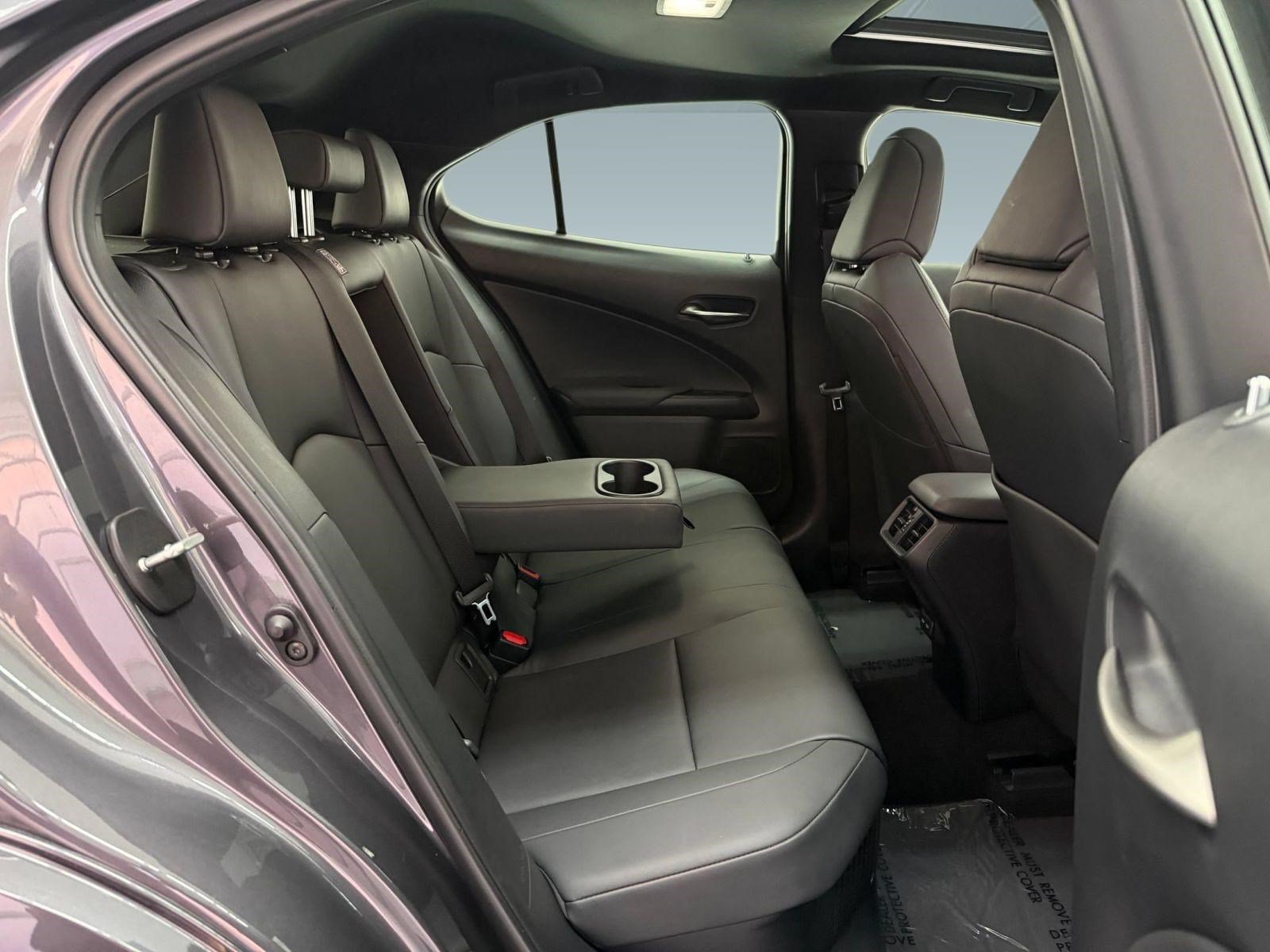 Used 2024 Lexus UX 250h F Sport FWD image 29