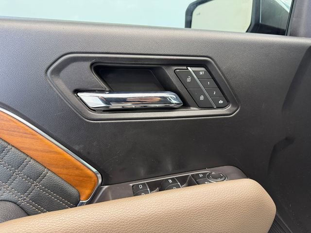 Used 2023 GMC Canyon Denali image 36