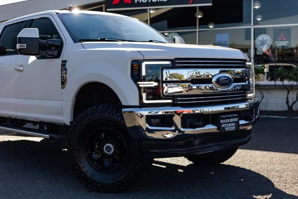 Used 2019 Ford F250 Lariat w/ Lariat Ultimate Package image 3