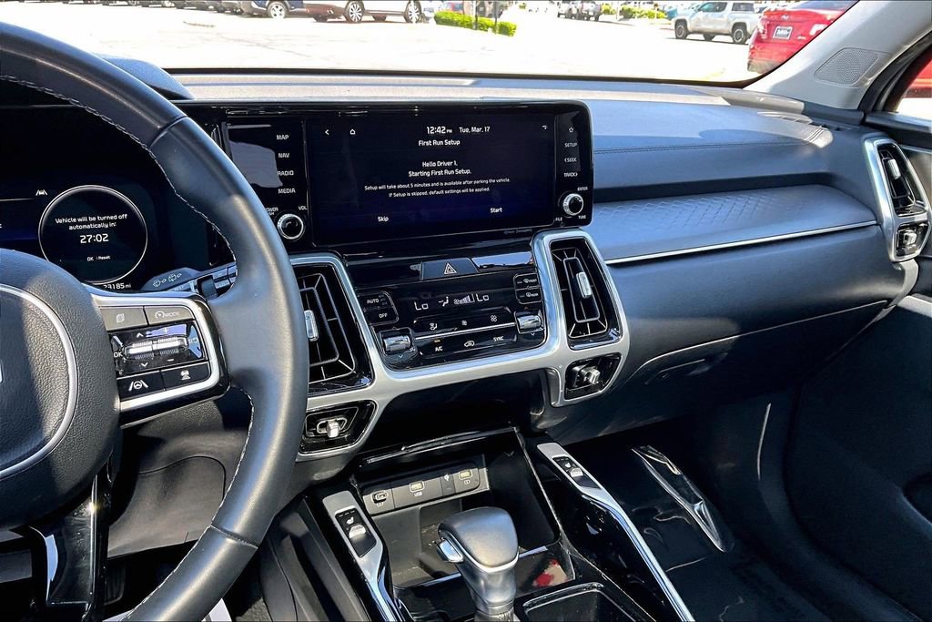 Used 2023 Kia Sorento SX image 10