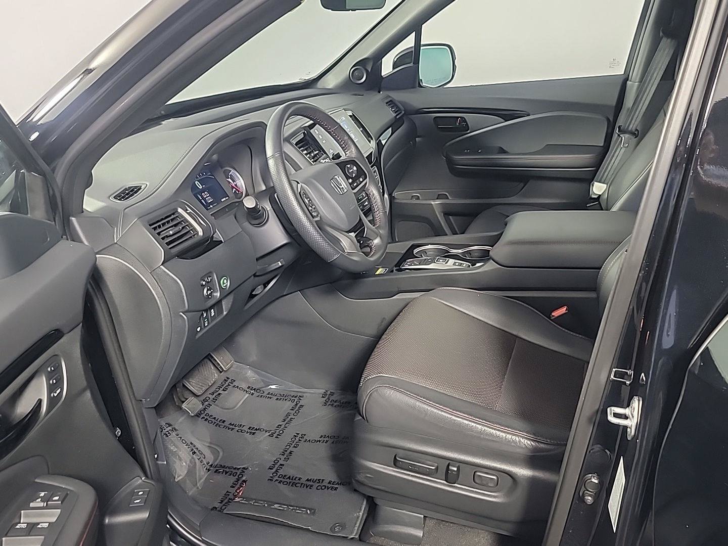 Certified 2024 Honda Passport Black Edition image 18