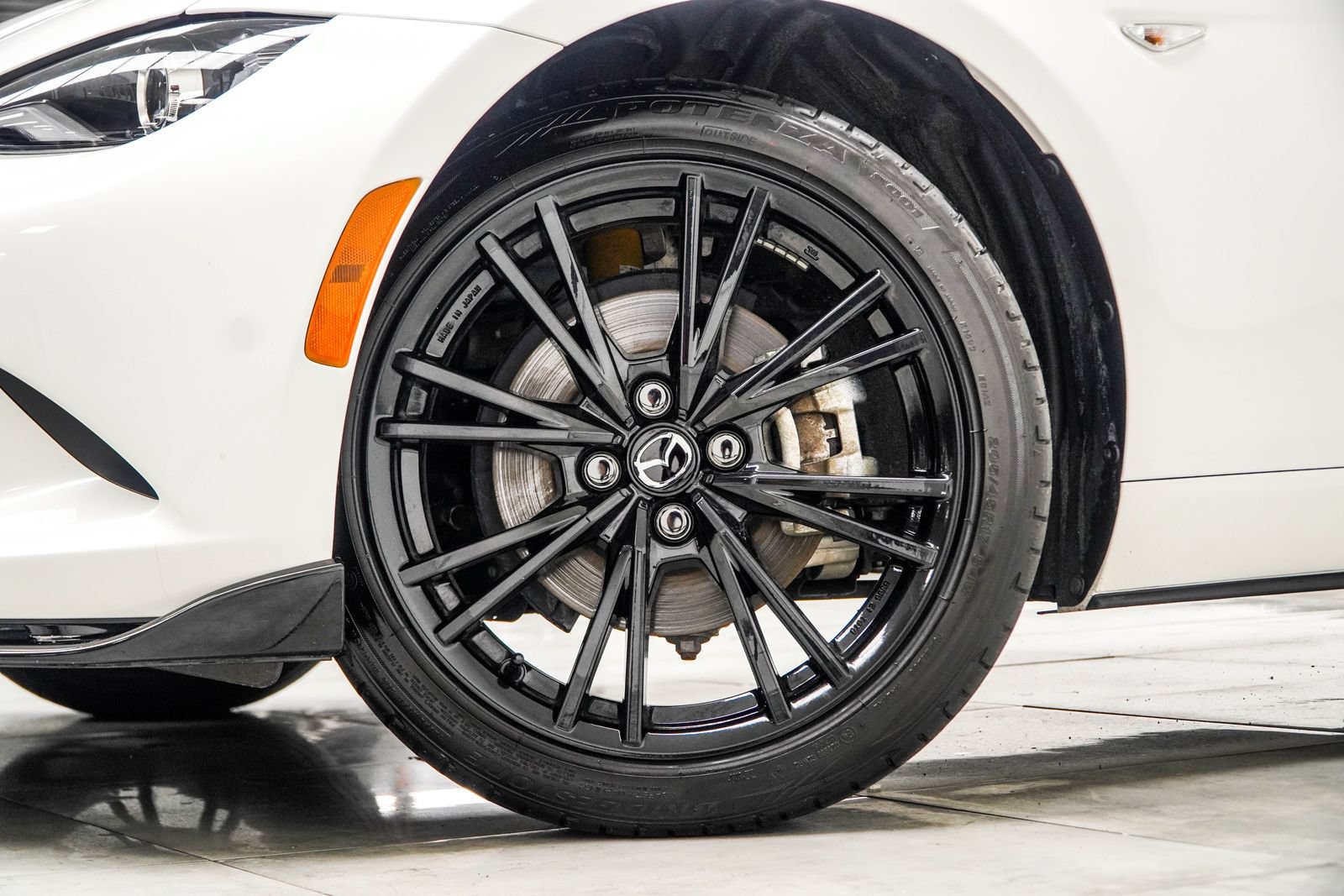 Used 2025 MAZDA MX-5 Miata Club RWD image 7