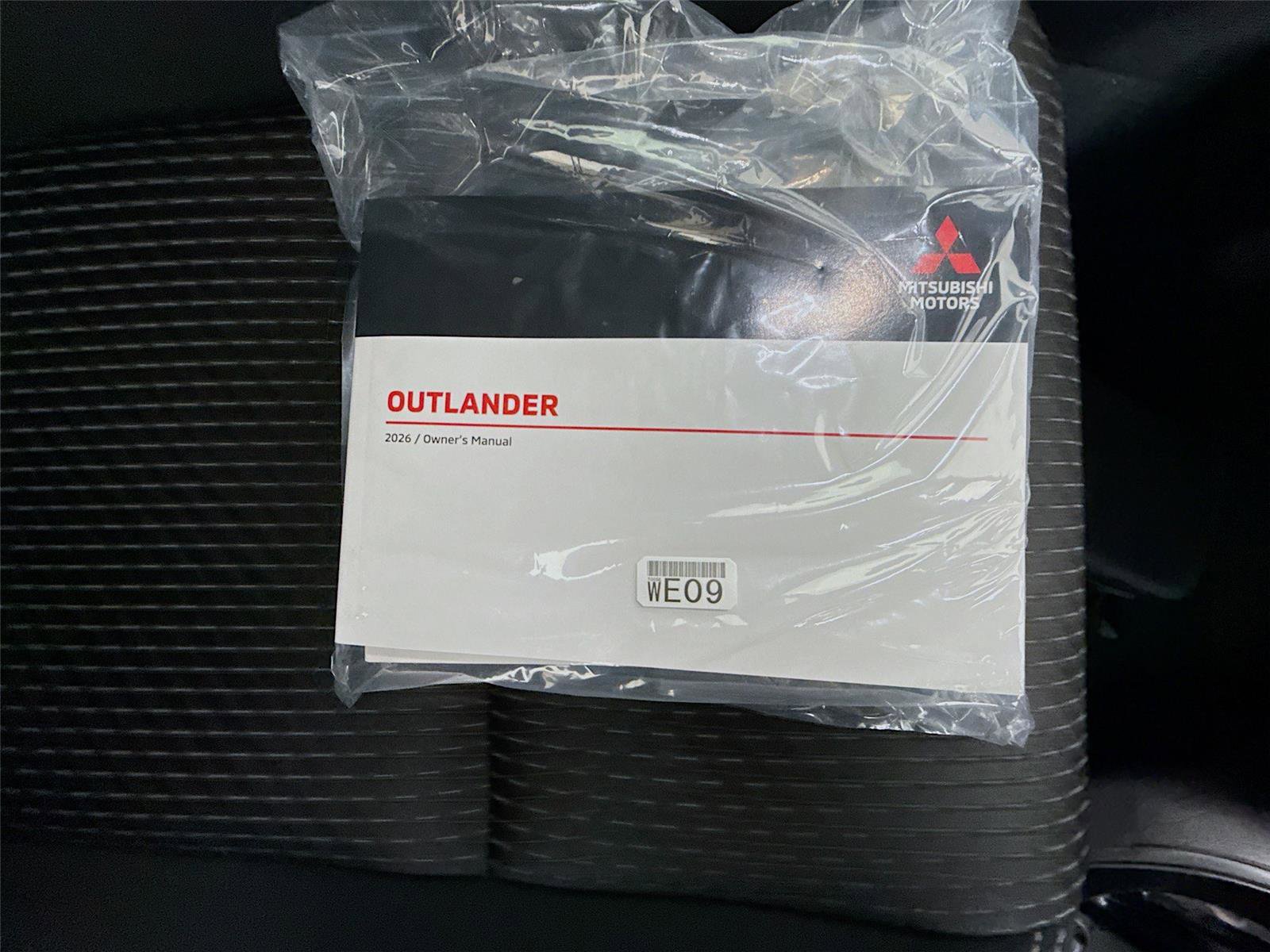 New 2026 Mitsubishi Outlander ES image 20