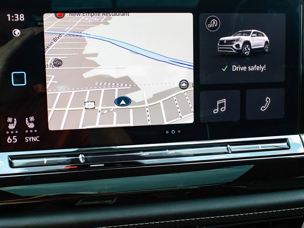 Used 2025 Volkswagen Atlas Cross Sport SEL Premium R-Line image 22