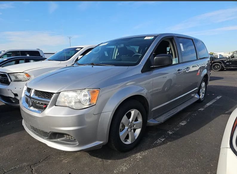 Used 2018 Dodge Grand Caravan SE w/ Rear Park Assist Package