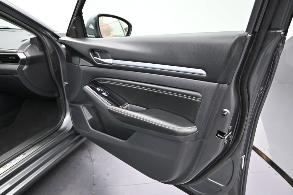 Used 2022 Nissan Altima 2.5 SL FWD image 7