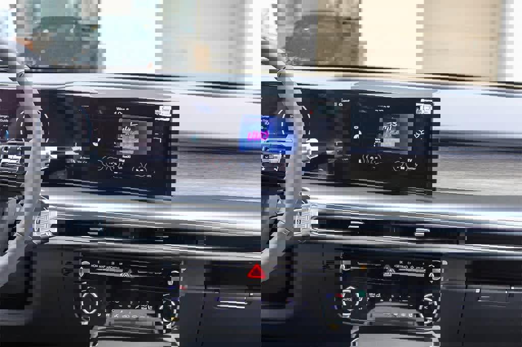 New 2026 Hyundai Ioniq 9 SEL w/ Tow & Go Package image 15