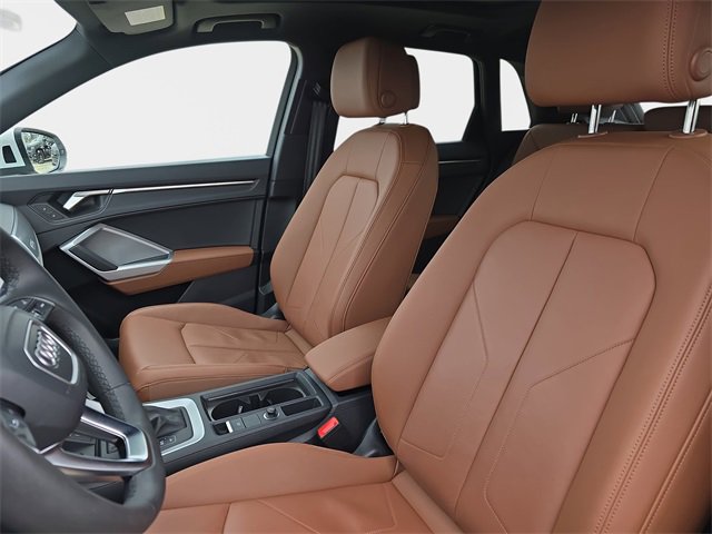 Used 2025 Audi Q3 2.0T Premium w/ Convenience Package image 18